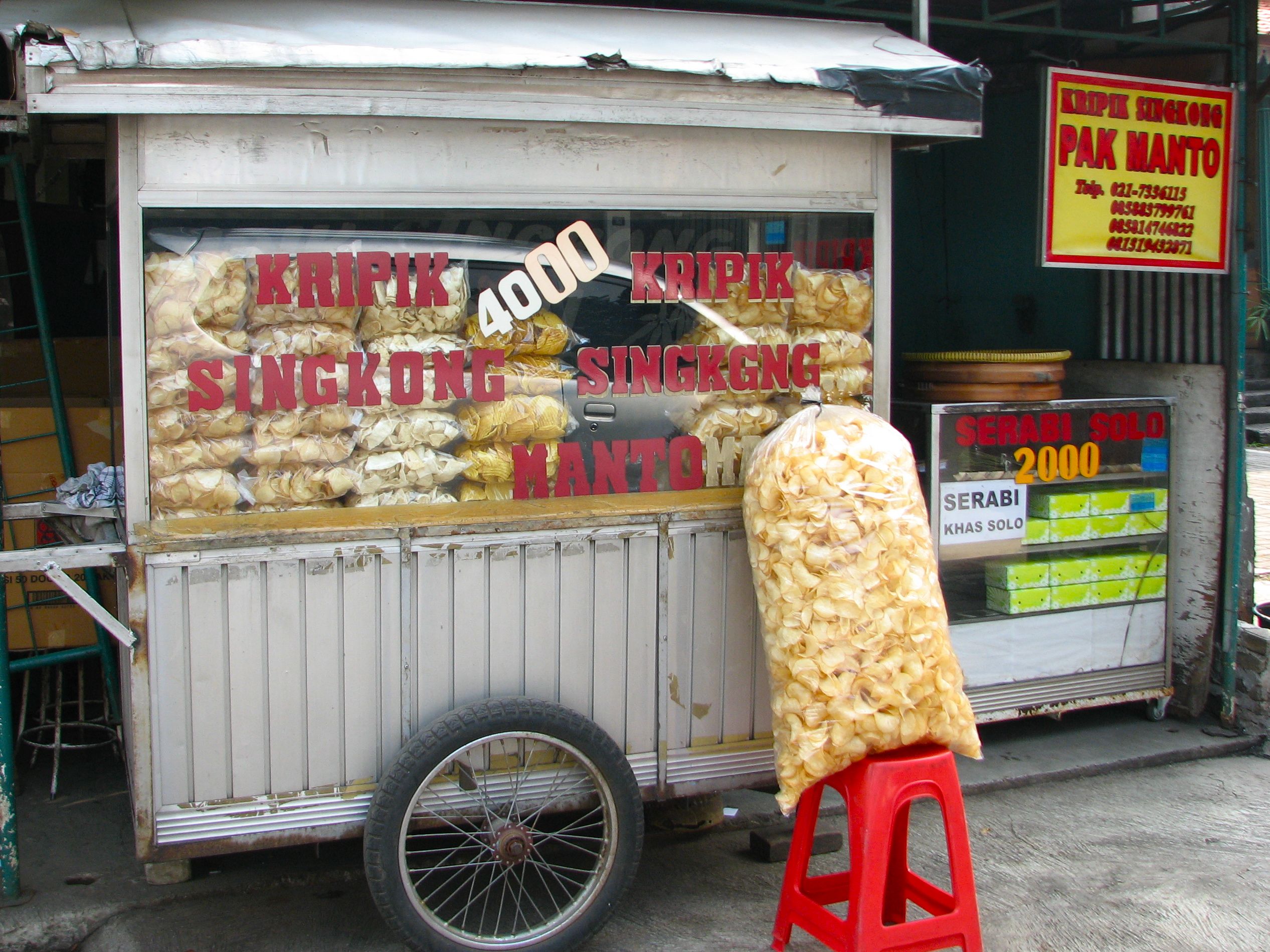 Pak Manto Kripik chips