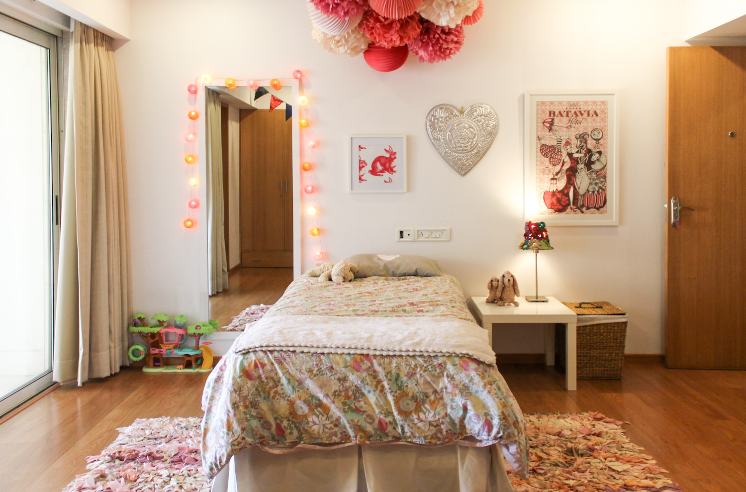 20 Best DIY Ceiling Decorations ideas  tissue pom poms, tissue paper pom  poms, chic bedroom design